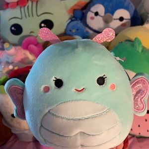 BNWT REINA SQUISHMALLOW 5’
